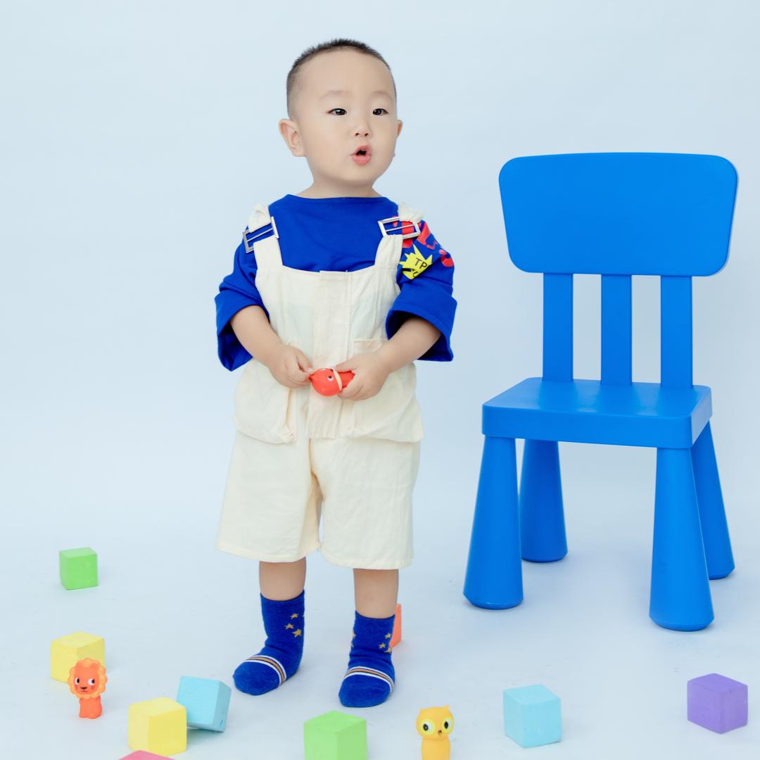 家有一个翌 🍯