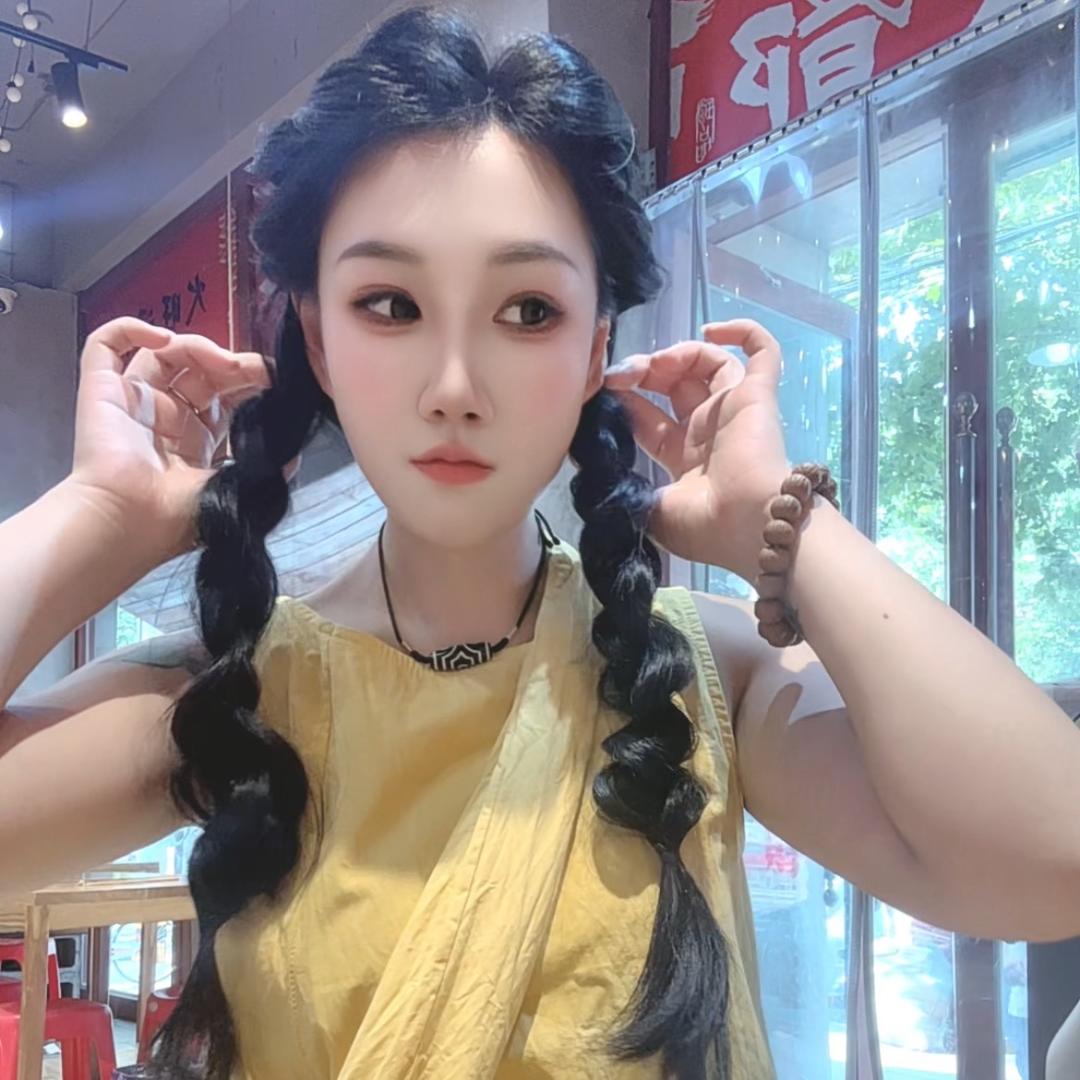 服化老师糖糖