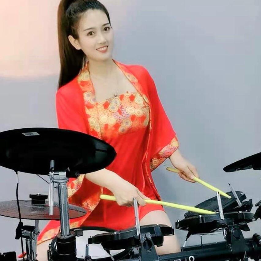 鼓手小橙子