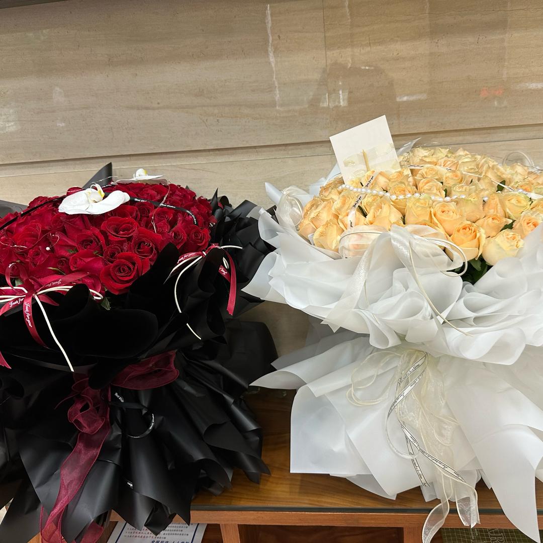 小小🌹🌹