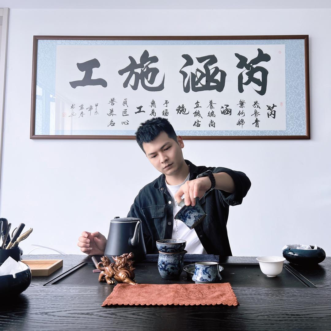 龙港芮涵装饰-阿天