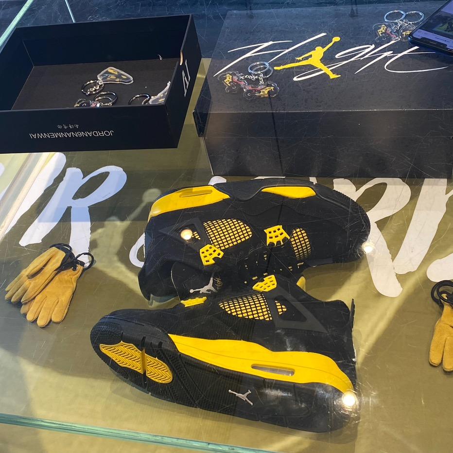 🌈シ烏黒の筆ζ