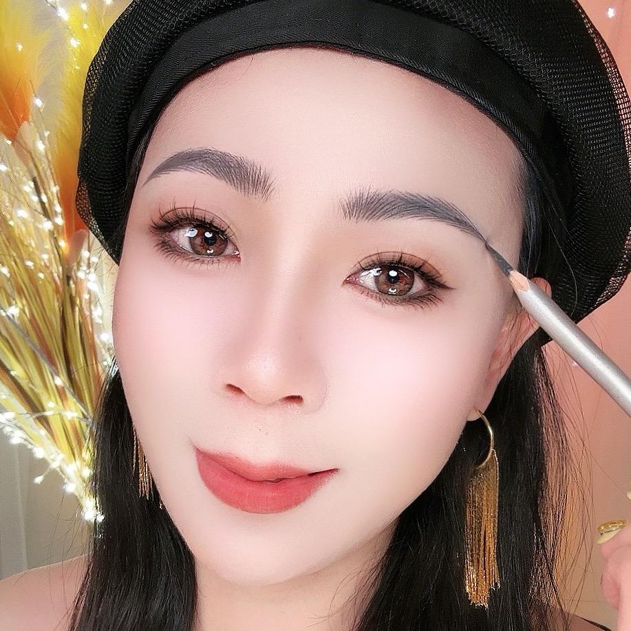 （娅娅）