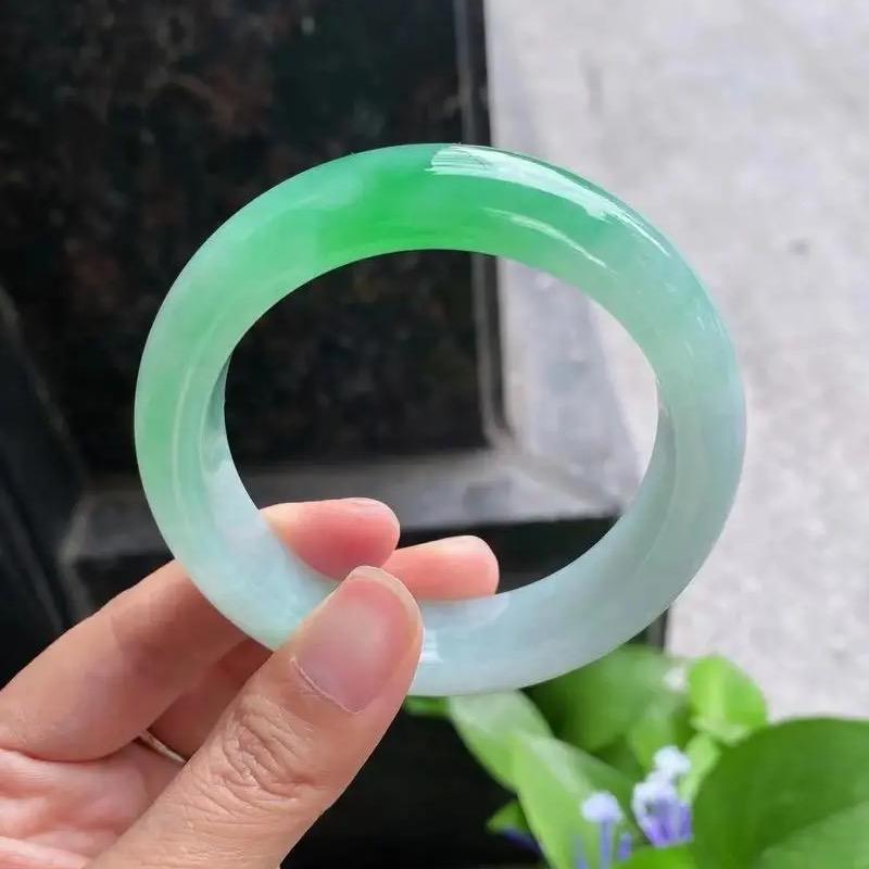 爱吃翡翠的猪