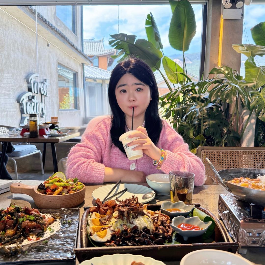 影影不扛饿