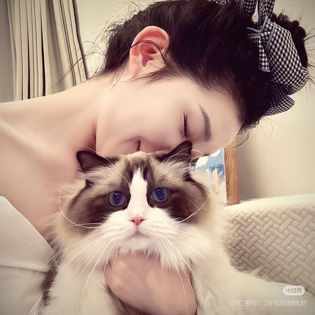 八十岁美艳老太