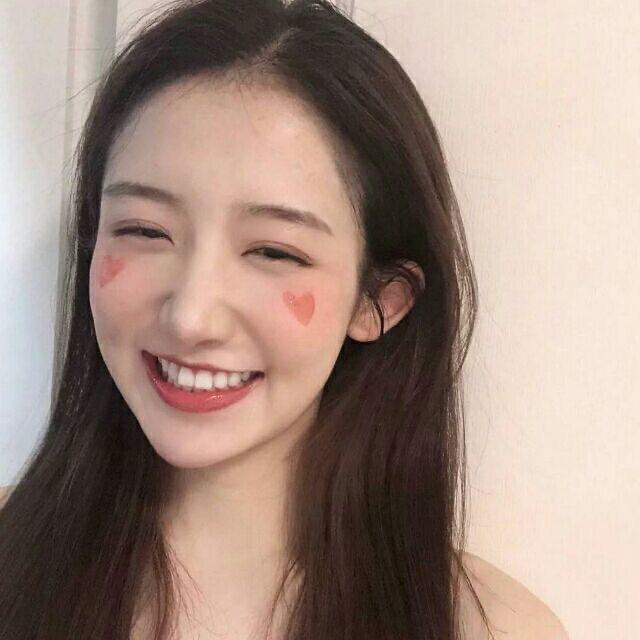 蔷薇微微开