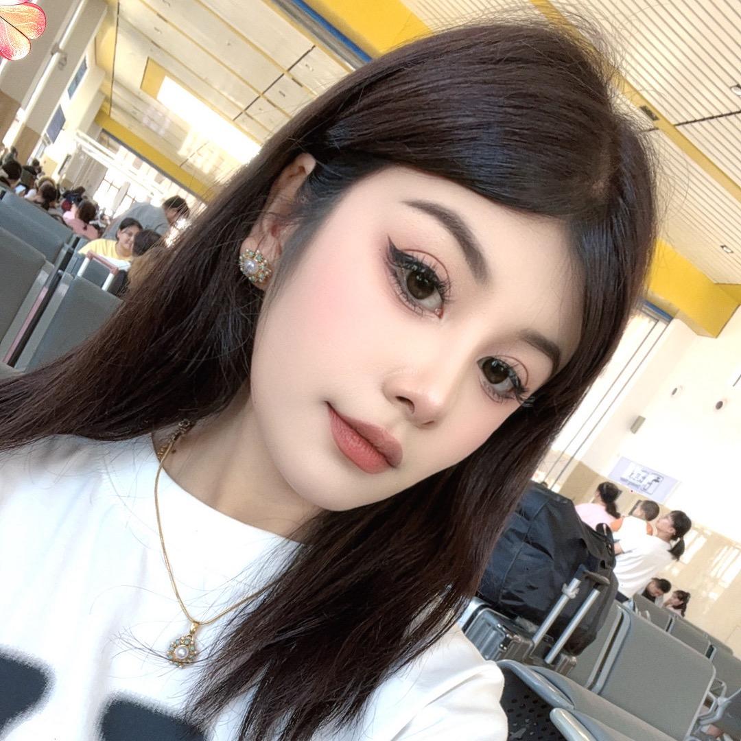 😷