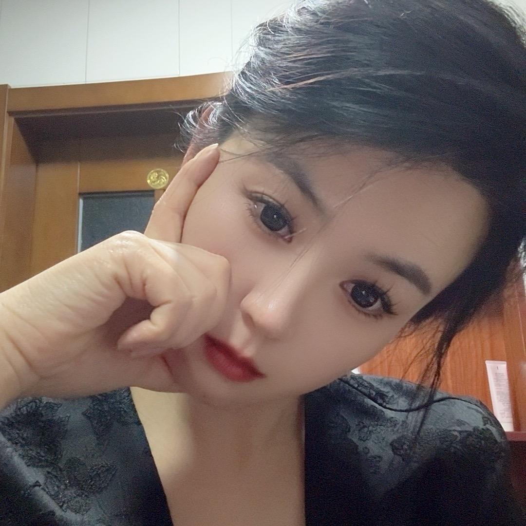 盈盈