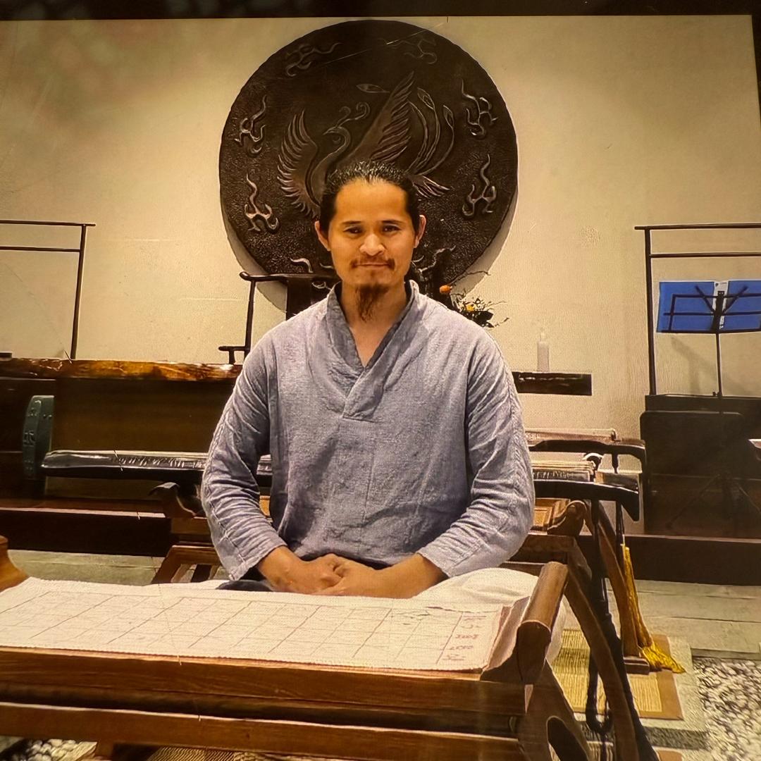 南山青尘