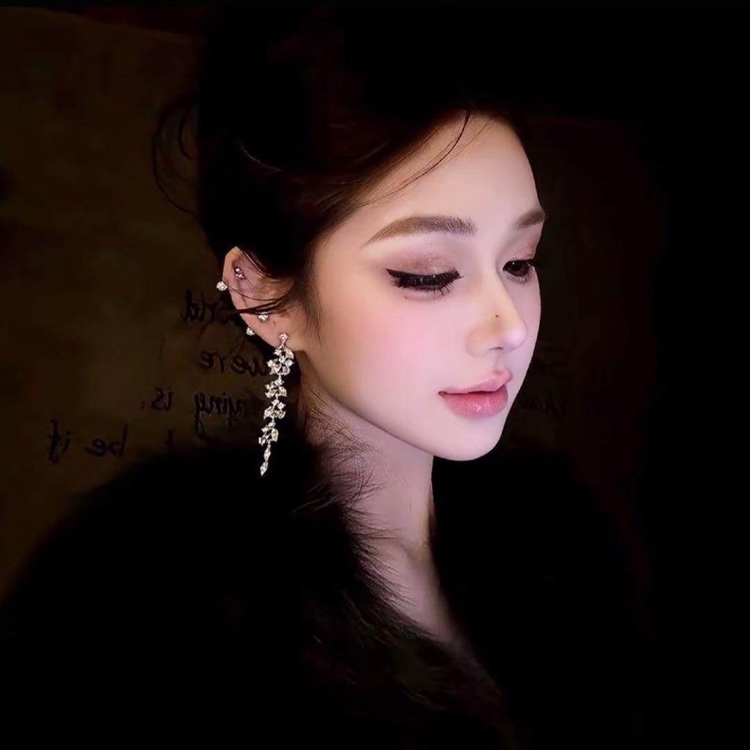 李好烦.
