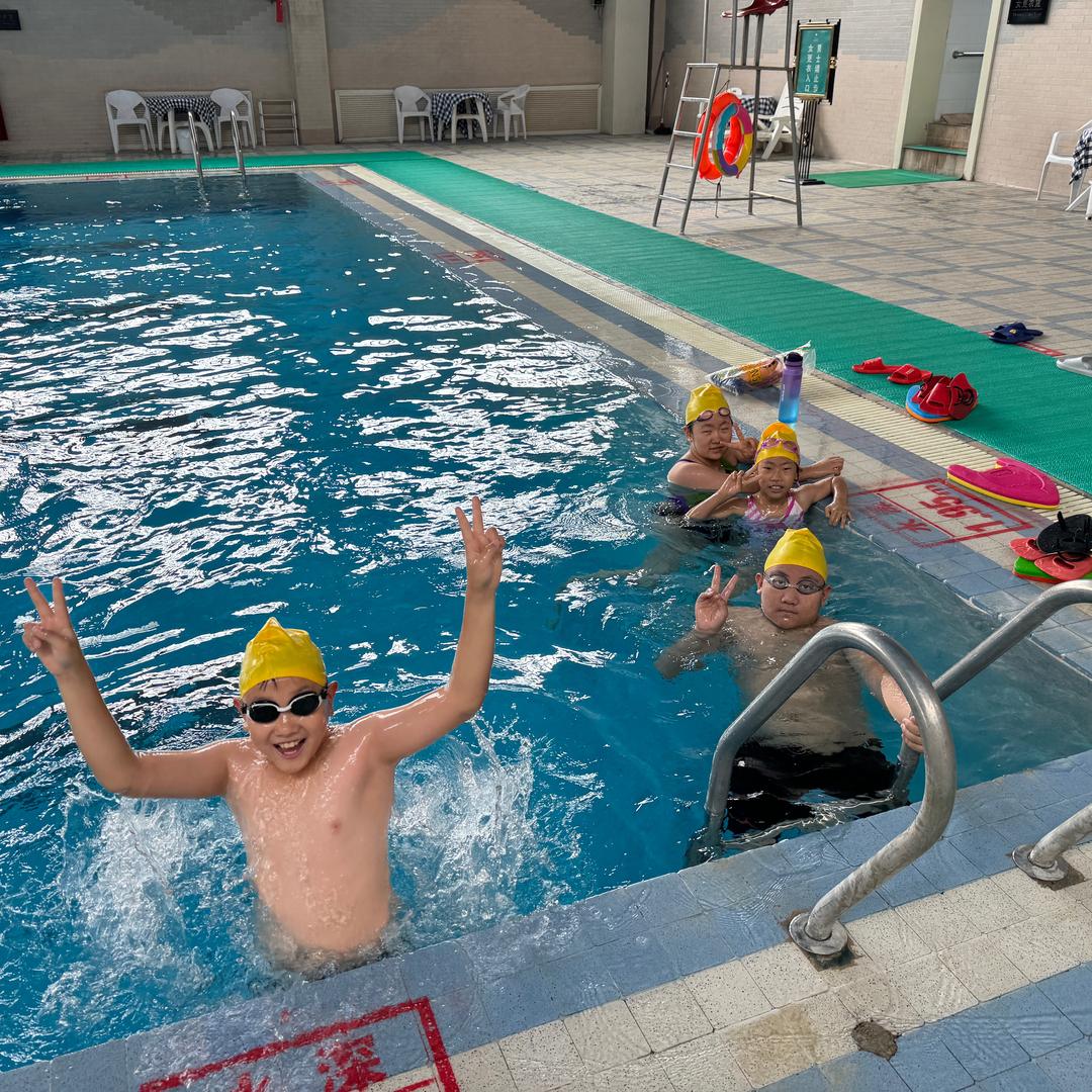 引力22小时游泳培训