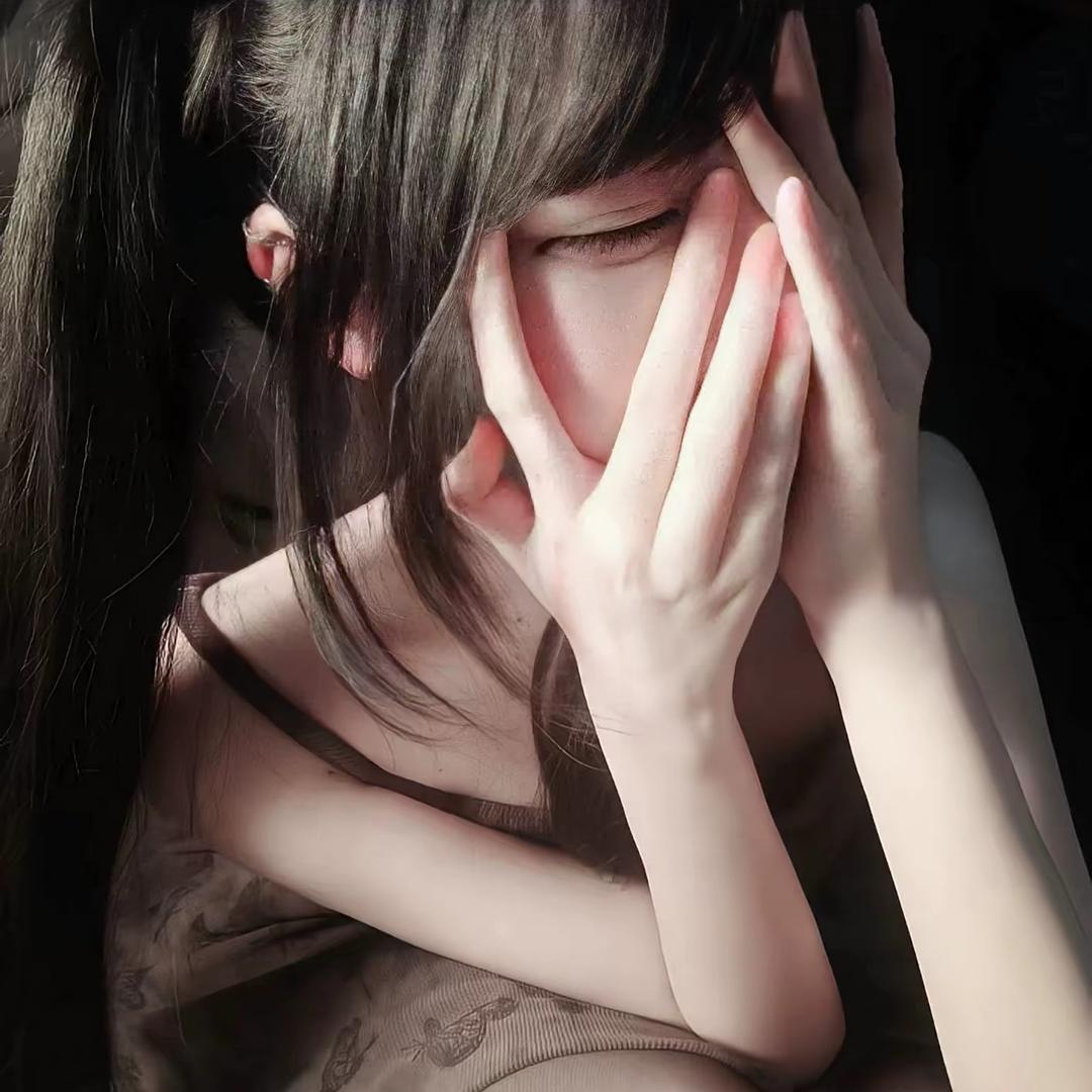 侧脸
