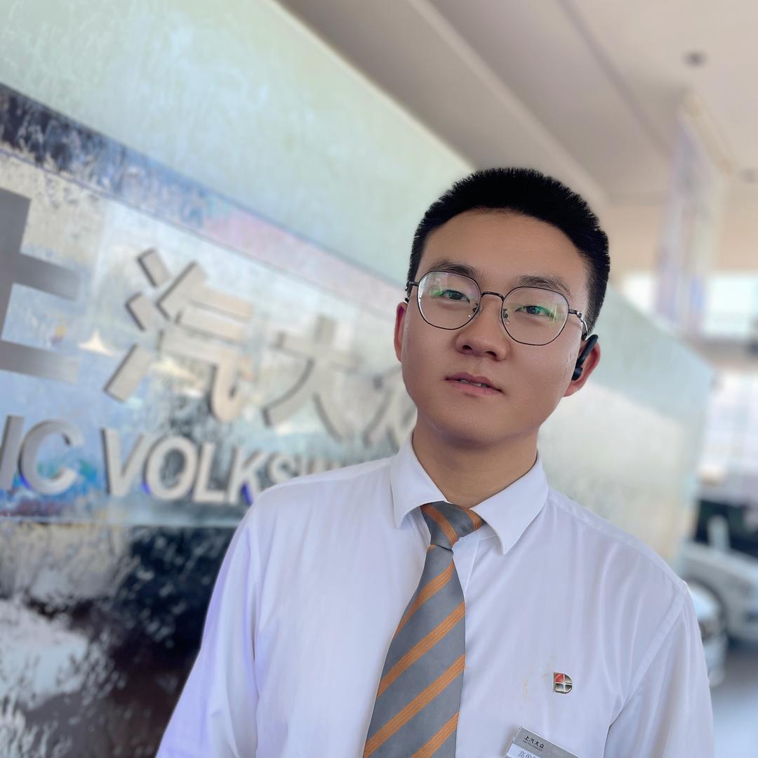 卖大众ID的小伙子