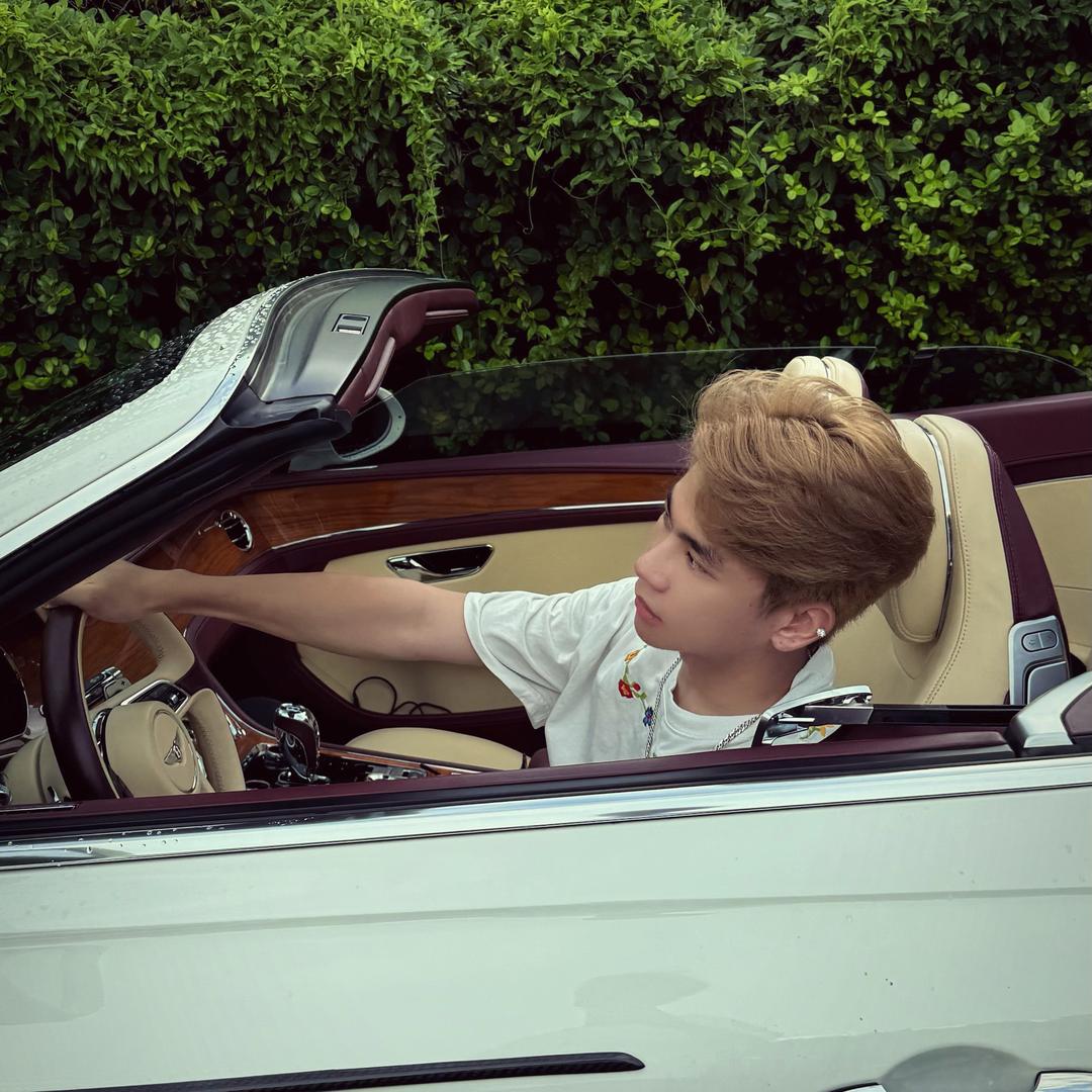 粥同学）玩车版