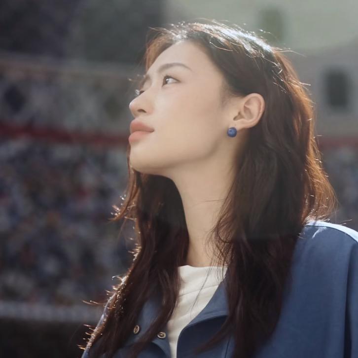 刘若男高级穿搭