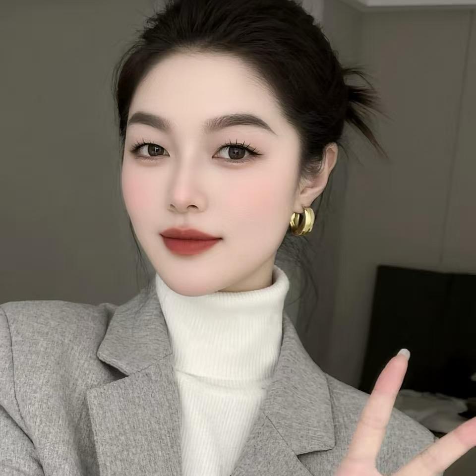 慈溪市浒山街道金一路花染450号