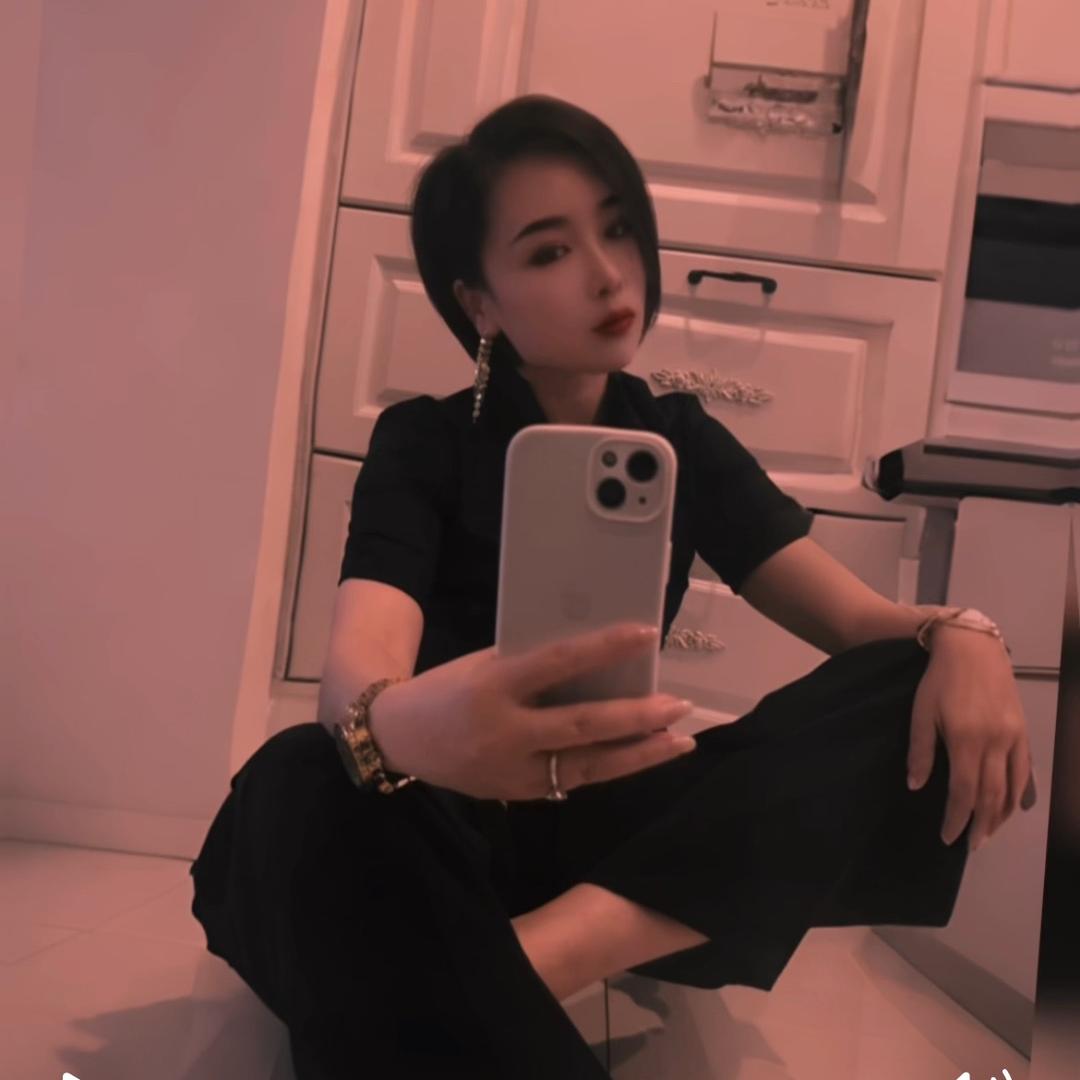姗姗 MZ