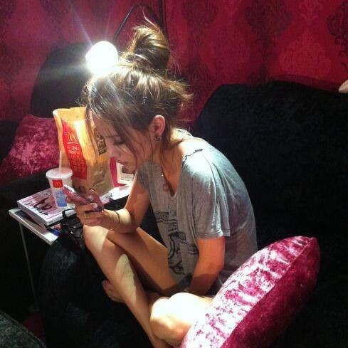 镇赉卖手机的小姐姐