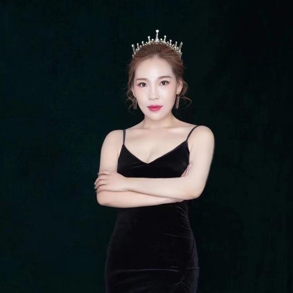🫅女王驾到