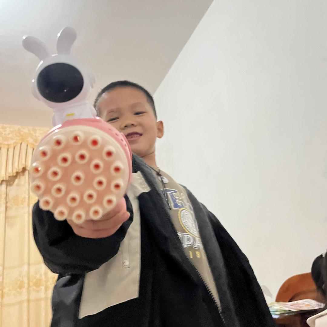 鲮鲤猎手（阿肆）