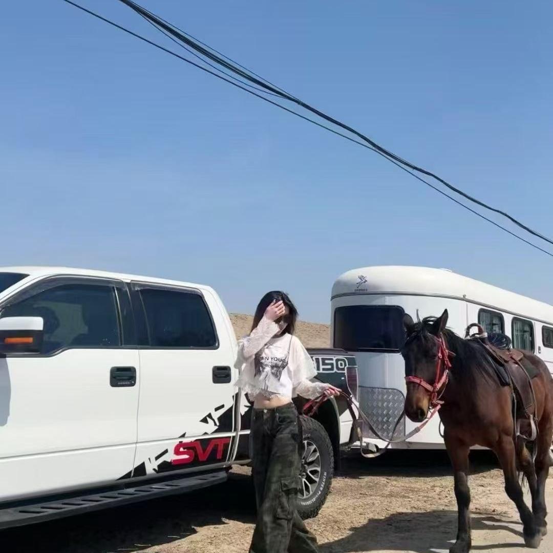 宁驻时尚服饰店