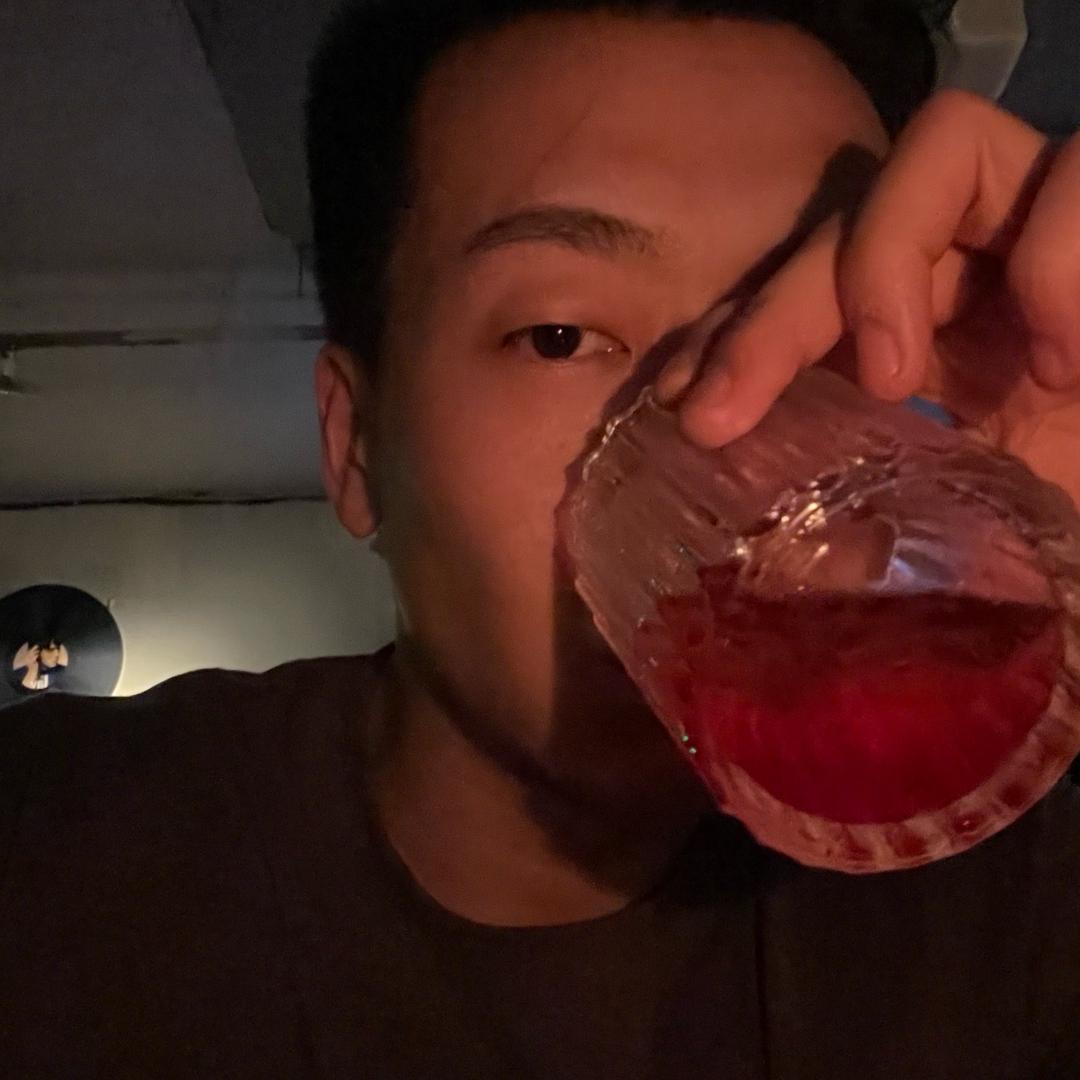 公园河边扣鼻嘎