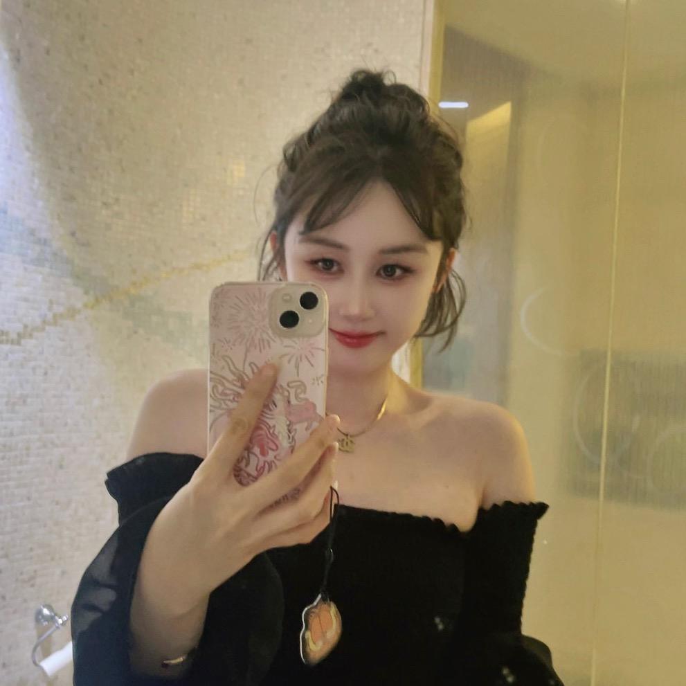 你挡着我发光了🌟