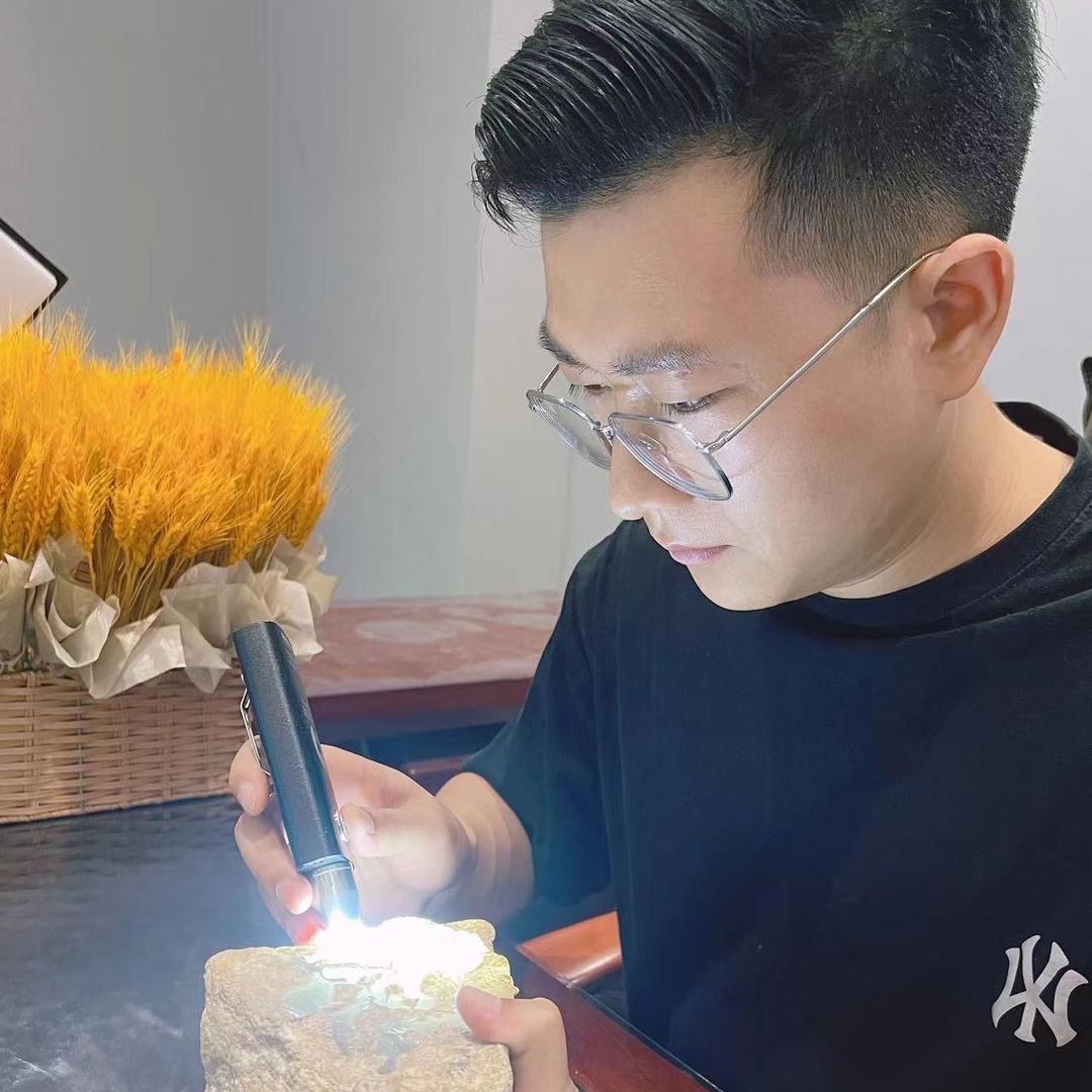 亚东翡翠