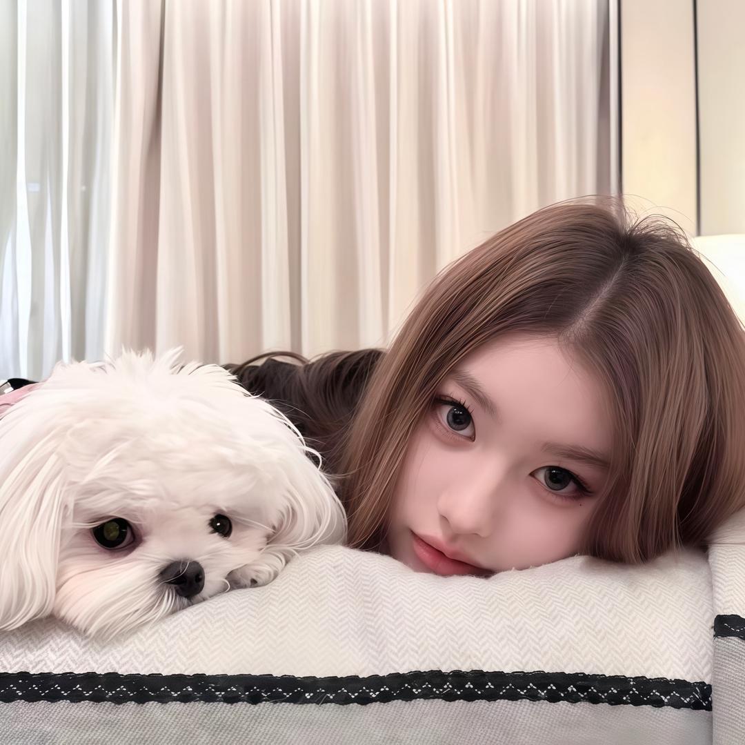 -胡秋秋.