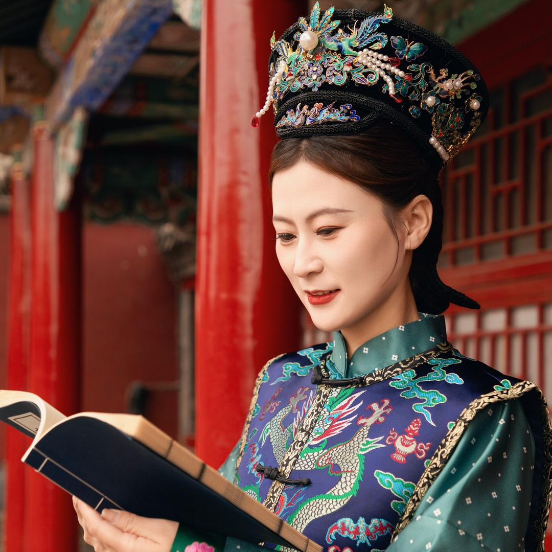 香香一拖二