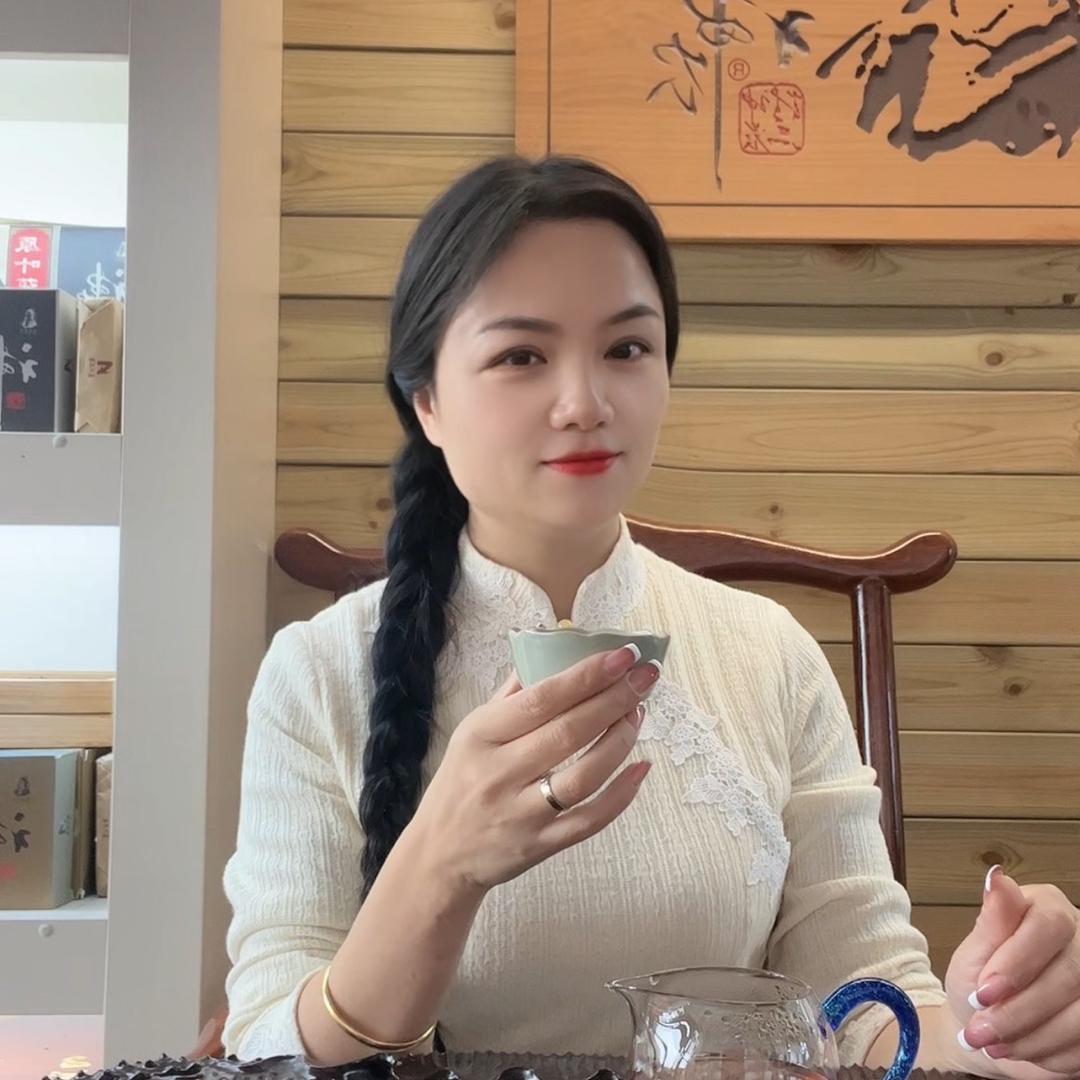 多老板神农黑茶源头