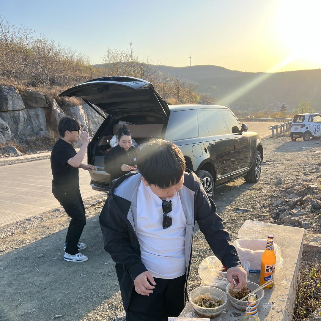 山东荣军凯诗帝商务车改装总部
