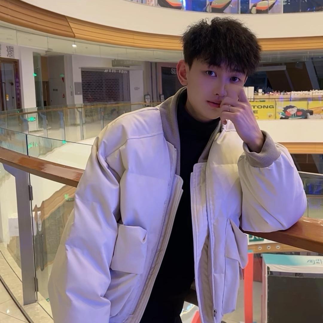 杉木林最帅那个老板☕️