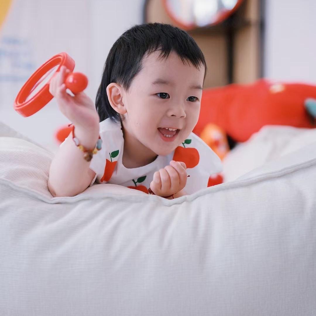 皓宝爱吃胡萝卜