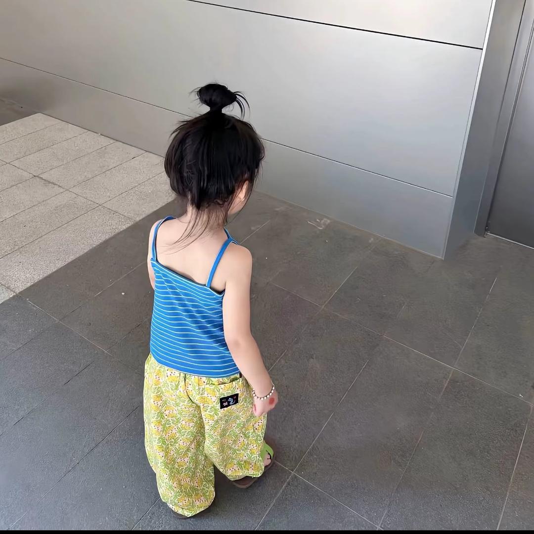 丹丹.