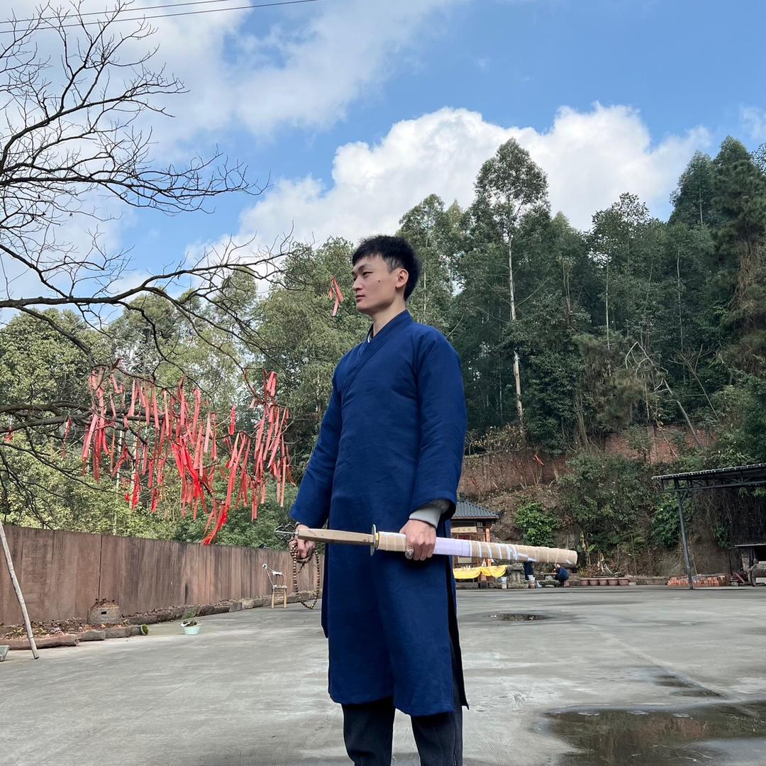 罗柒