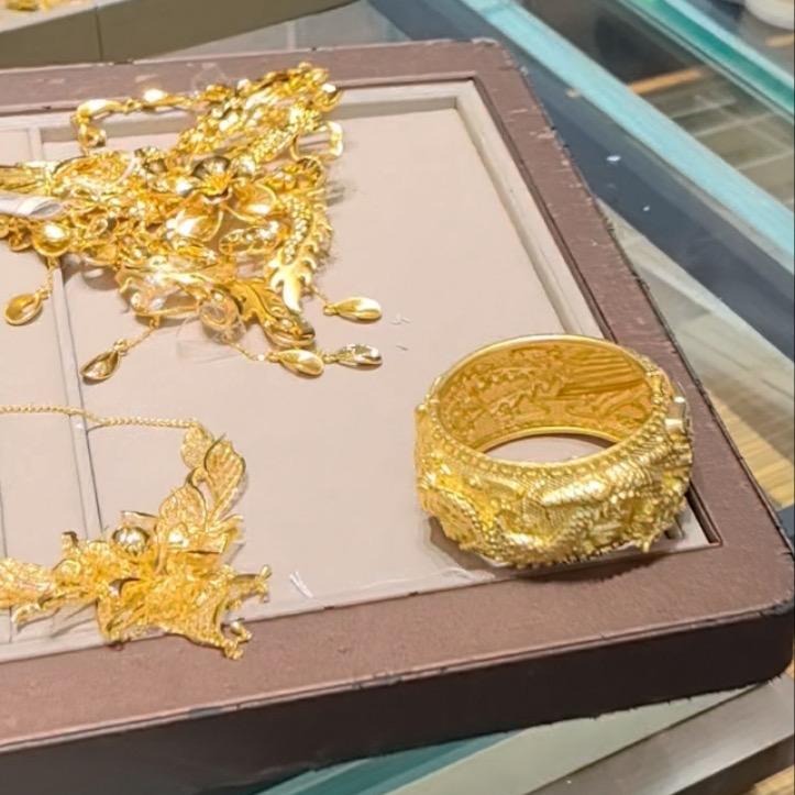 18号金铺敏敏珠宝