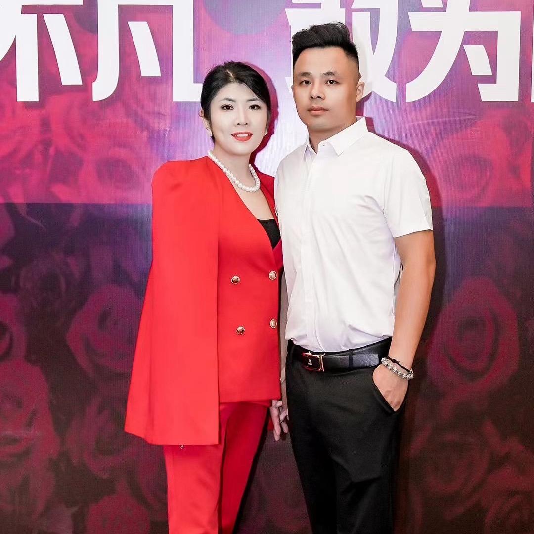 胖妞辉姐aaee7713