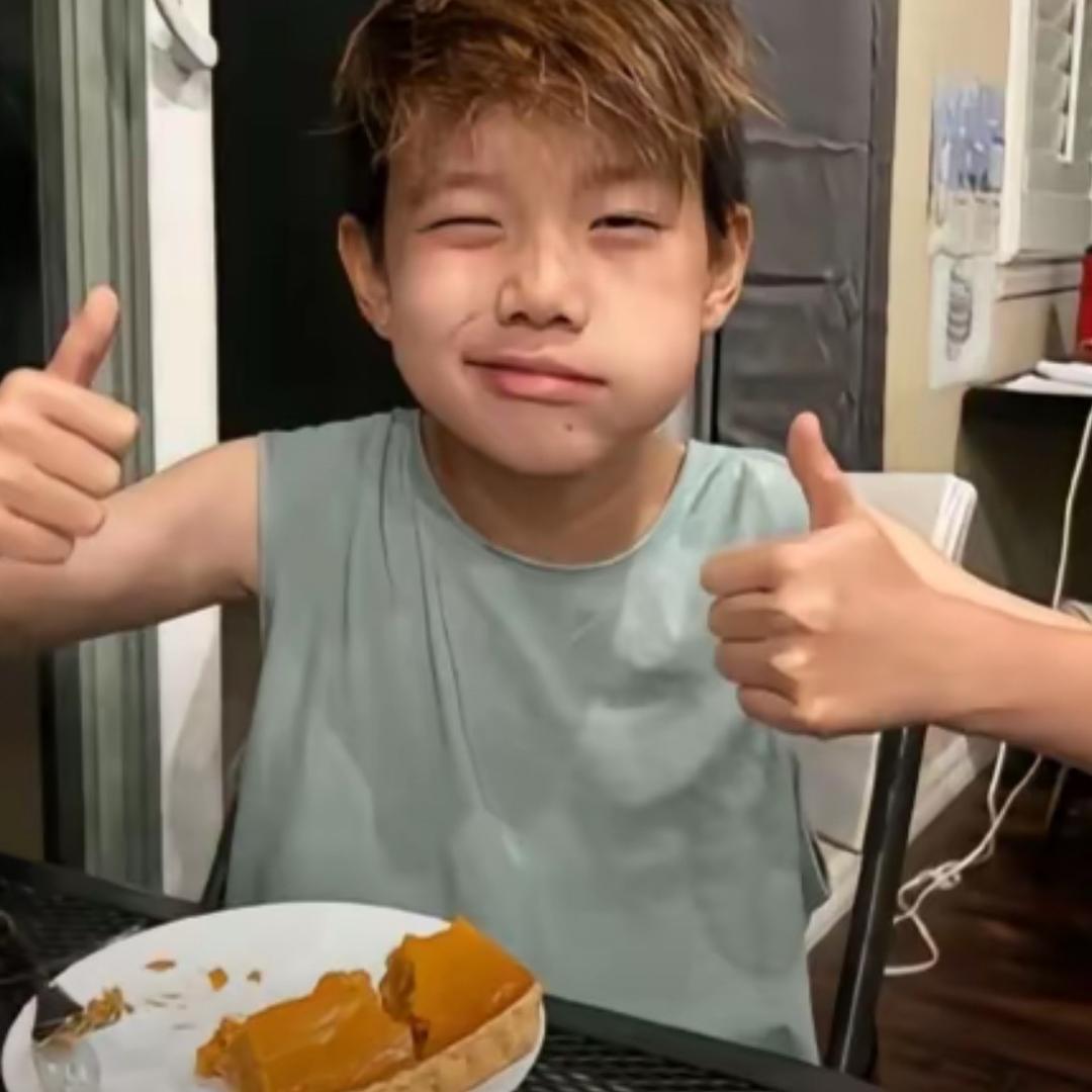 𐌙𐌄𐌔, 𐌀𐌍𐌃?