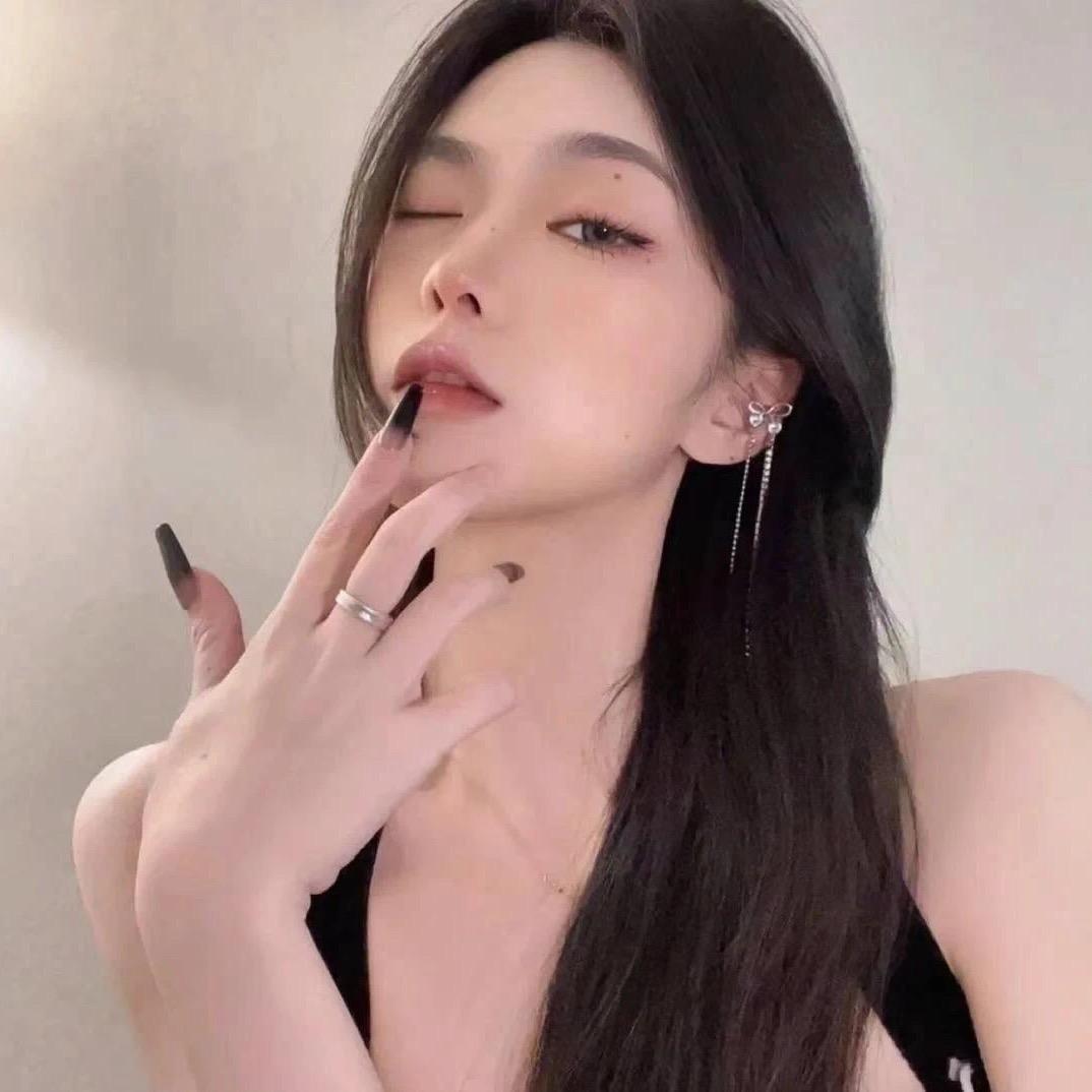 大白兔兔🐰