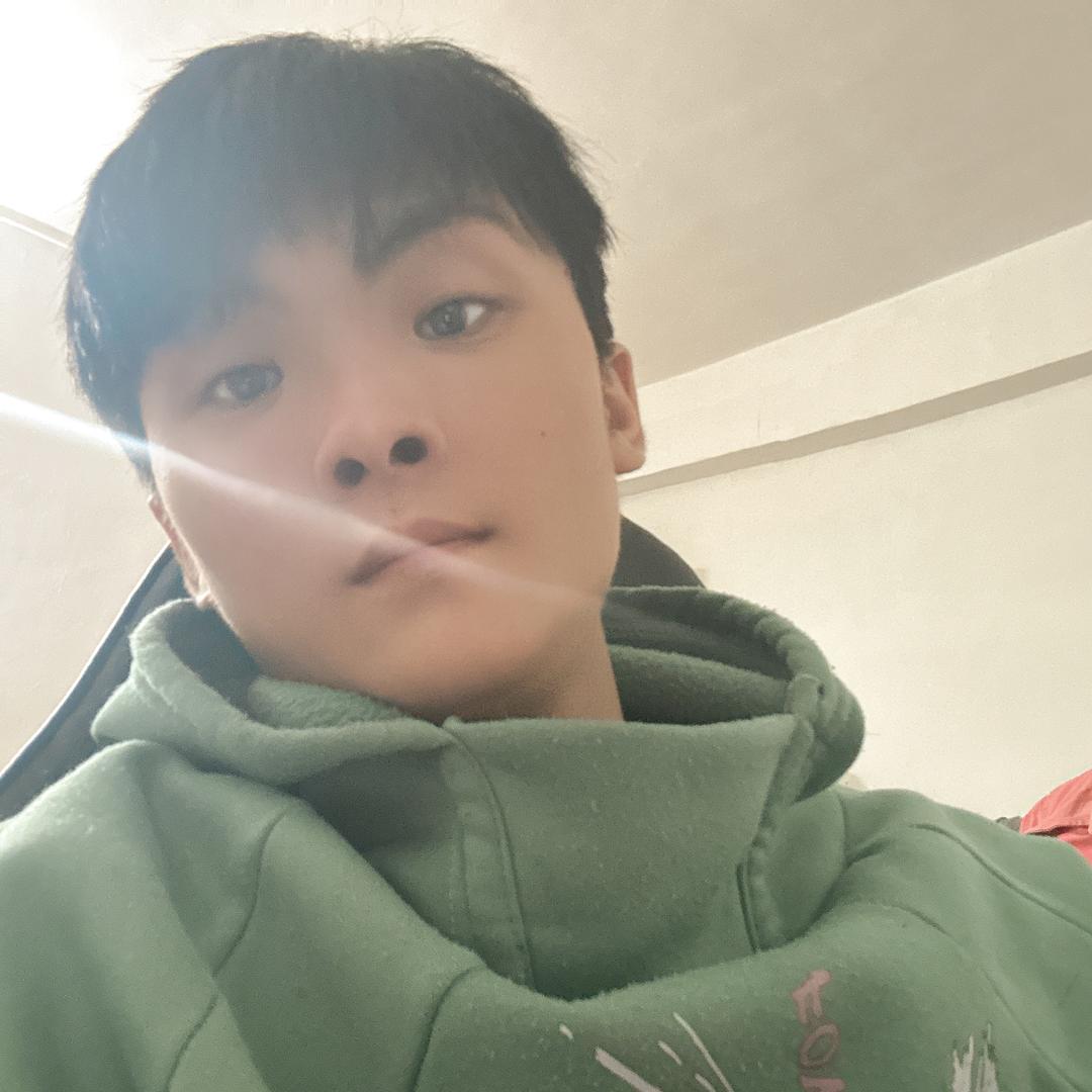 王雨尘（努力中）