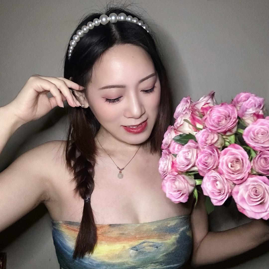 烂🃏摸多了 自然不在乎输赢。