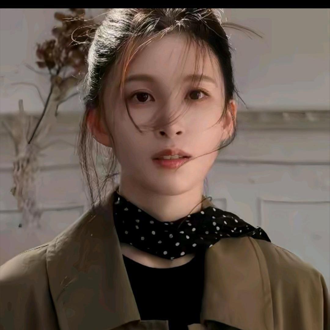 外贸家 Z.blues（清冷感穿搭分享）