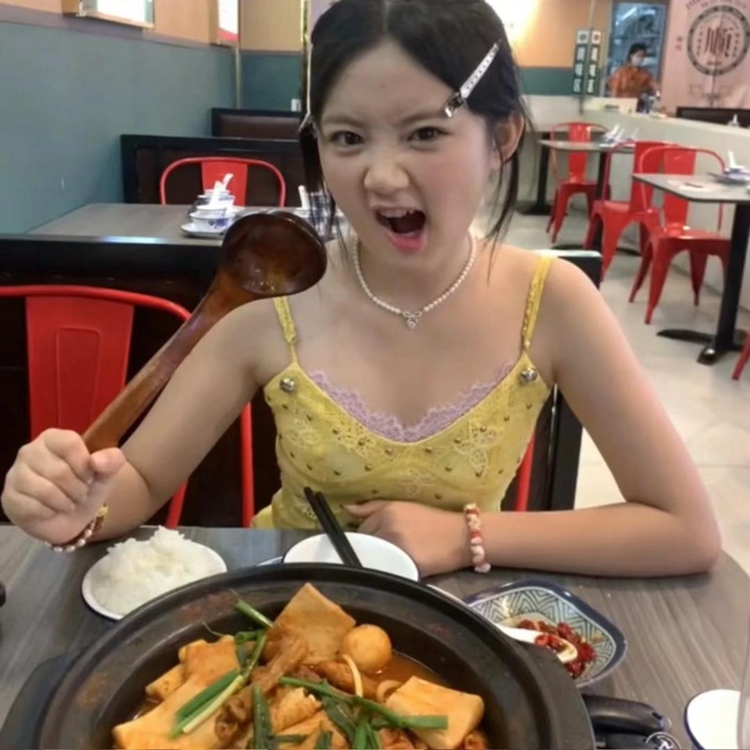 圆脸毛线球