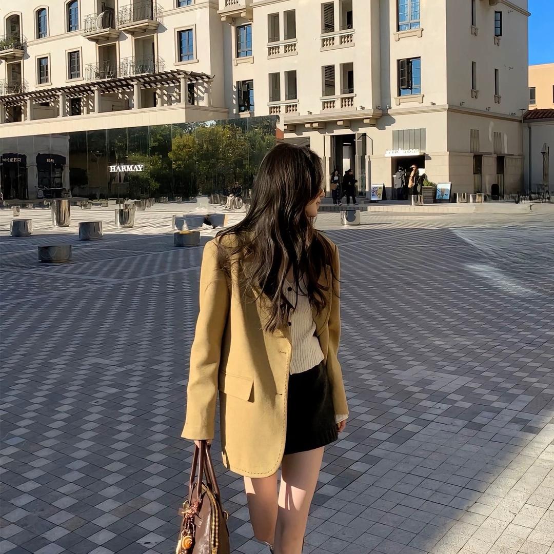 婷
