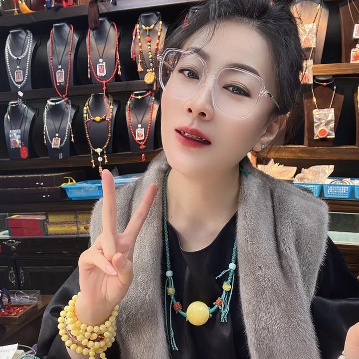 盛洁珠宝