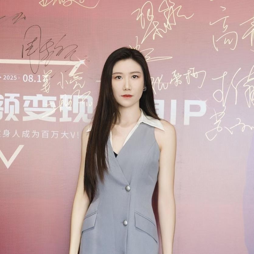 170的乐乐商业健身IP设计