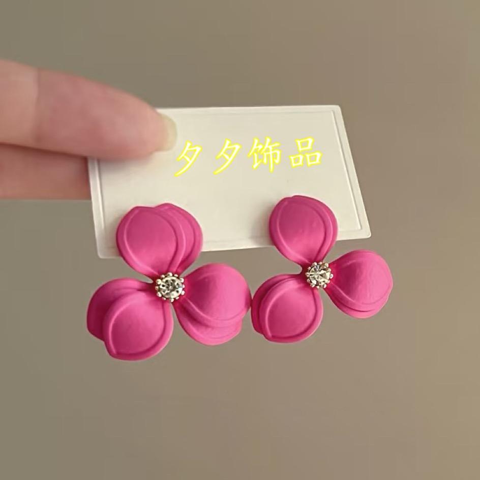 博鸿裕饰品专卖店西西饰品