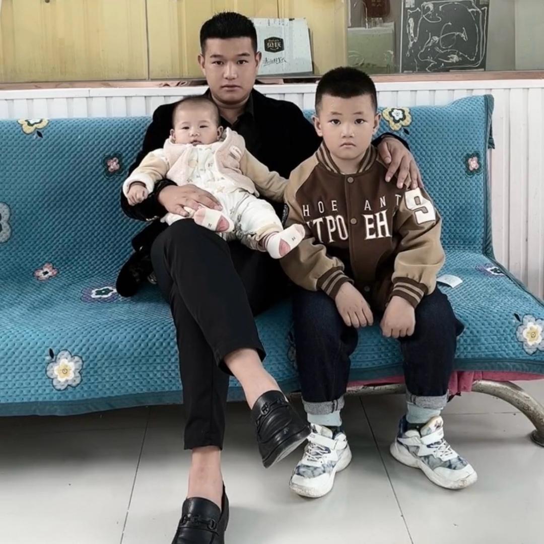 房村吴导演艺［生日唢呐气氛组］